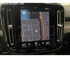 Volvo XC40 XC40 T3 R-Design Automatico de 2020 con 70.028 Km por 31.900 EUR. en Navarra