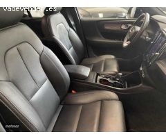 Volvo XC40 XC40 T3 R-Design Automatico de 2020 con 70.028 Km por 31.900 EUR. en Navarra