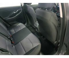 Hyundai i30 1.0 TGDI Klass 48V 100 de 2024 con 7 Km por 25.200 EUR. en Granada
