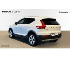 Volvo XC40 1.5 T2 MOMENTUM CORE 129 CV de 2021 con 104.948 Km por 22.900 EUR. en A Coruna