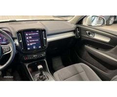Volvo XC40 1.5 T2 MOMENTUM CORE 129 CV de 2021 con 104.948 Km por 22.900 EUR. en A Coruna