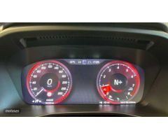 Volvo XC40 1.5 T2 MOMENTUM CORE 129 CV de 2021 con 104.948 Km por 22.900 EUR. en A Coruna