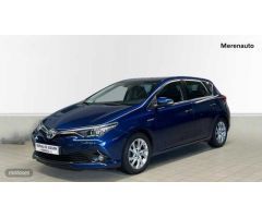 Toyota Auris 1.8 VVT-I HYBRID ACTIVE 136 CV de 2016 con 117.356 Km por 14.700 EUR. en A Coruna