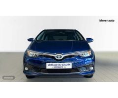 Toyota Auris 1.8 VVT-I HYBRID ACTIVE 136 CV de 2016 con 117.356 Km por 14.700 EUR. en A Coruna