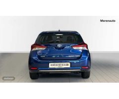 Toyota Auris 1.8 VVT-I HYBRID ACTIVE 136 CV de 2016 con 117.356 Km por 14.700 EUR. en A Coruna