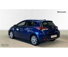 Toyota Auris 1.8 VVT-I HYBRID ACTIVE 136 CV de 2016 con 117.356 Km por 14.700 EUR. en A Coruna
