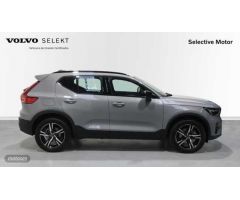 Volvo XC40 XC40 PLUS B3 MILD HYBRID GASOLINA de 2025 con 1 Km por 41.500 EUR. en Cantabria