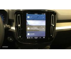 Volvo XC40 XC40 PLUS B3 MILD HYBRID GASOLINA de 2025 con 1 Km por 41.500 EUR. en Cantabria