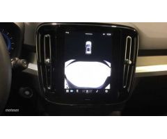 Volvo XC40 XC40 PLUS B3 MILD HYBRID GASOLINA de 2025 con 1 Km por 41.500 EUR. en Cantabria