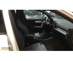 Volvo XC40 XC40 MODEL CORE de 2025 con 1 Km por 38.500 EUR. en Cantabria