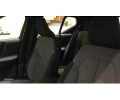 Volvo XC40 XC40 MODEL CORE de 2025 con 1 Km por 38.500 EUR. en Cantabria