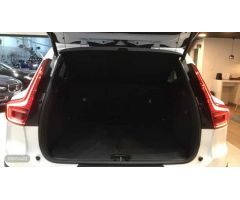 Volvo XC40 XC40 MODEL CORE de 2025 con 1 Km por 38.500 EUR. en Cantabria