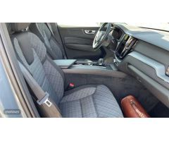 Volvo XC 60 XC60 CORE B4 DIESEL de 2024 con 33.946 Km por 39.990 EUR. en Huelva