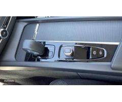 Volvo XC 60 XC60 CORE B4 DIESEL de 2024 con 33.946 Km por 39.990 EUR. en Huelva