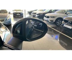 Lynk & Co 01 1.5 PHEV 6.6KW 261 5P de 2022 con 22.957 Km por 26.900 EUR. en Malaga