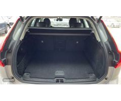 Volvo XC 60 XC60 CORE B4 DIESEL de 2024 con 26.165 Km por 39.990 EUR. en Huelva