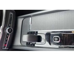 Volvo XC 60 XC60 CORE B4 DIESEL de 2024 con 26.165 Km por 39.990 EUR. en Huelva