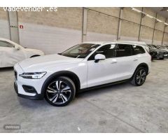 Volvo V 60 V60 Cross Country Pro D4 AWD Automatico de 2019 con 91.467 Km por 33.850 EUR. en Navarra
