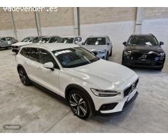Volvo V 60 V60 Cross Country Pro D4 AWD Automatico de 2019 con 91.467 Km por 33.850 EUR. en Navarra