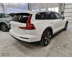 Volvo V 60 V60 Cross Country Pro D4 AWD Automatico de 2019 con 91.467 Km por 33.850 EUR. en Navarra