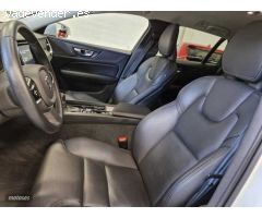 Volvo V 60 V60 Cross Country Pro D4 AWD Automatico de 2019 con 91.467 Km por 33.850 EUR. en Navarra