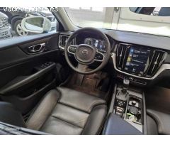 Volvo V 60 V60 Cross Country Pro D4 AWD Automatico de 2019 con 91.467 Km por 33.850 EUR. en Navarra
