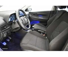 Hyundai Bayon 1.2 MPI Maxx de 2024 con 15.282 Km por 18.850 EUR. en Baleares
