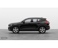 Volvo XC40 2.0 B3 CORE AUTO 163 5P de 2024 con 21.640 Km por 33.900 EUR. en Cadiz