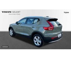 Volvo XC40 1.5 T2 CORE AUTO 129 5P de 2024 con 10.411 Km por 31.900 EUR. en Malaga