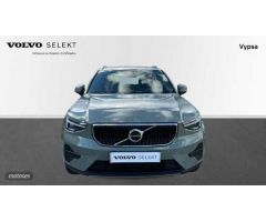 Volvo XC40 1.5 T2 CORE AUTO 129 5P de 2024 con 10.411 Km por 31.900 EUR. en Malaga