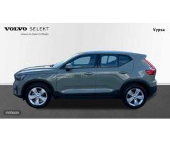 Volvo XC40 1.5 T2 CORE AUTO 129 5P de 2024 con 10.411 Km por 31.900 EUR. en Malaga