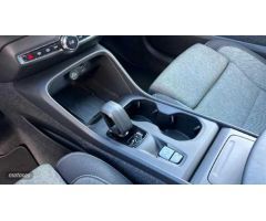 Volvo XC40 1.5 T2 CORE AUTO 129 5P de 2024 con 10.411 Km por 31.900 EUR. en Malaga