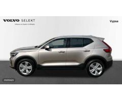 Volvo XC40 2.0 B3 CORE AUTO 163 5P de 2024 con 20.192 Km por 33.500 EUR. en Cordoba