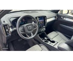 Volvo XC40 2.0 B3 CORE AUTO 163 5P de 2024 con 20.192 Km por 33.500 EUR. en Cordoba