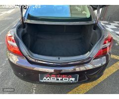 Opel Insignia 2.0 cdti 130cv de 2014 con 194.000 Km por 8.150 EUR. en Navarra