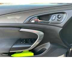Opel Insignia 2.0 cdti 130cv de 2014 con 194.000 Km por 8.150 EUR. en Navarra