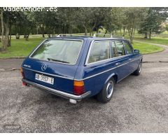 Mercedes 300 Touring diesel de 1980 con 238.000 Km por 13.900 EUR. en Asturias