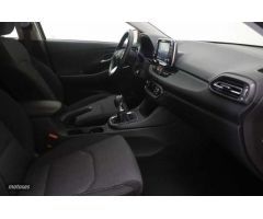 Hyundai i30 1.0 TGDI Klass LR 48V 120 de 2024 con 10.325 Km por 20.500 EUR. en Murcia