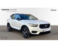 Volvo XC40 1.5 T3 R-DESIGN AUTO 5P de 2020 con 118.350 Km por 27.800 EUR. en Murcia
