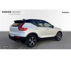 Volvo XC40 1.5 T3 R-DESIGN AUTO 5P de 2020 con 118.350 Km por 27.800 EUR. en Murcia