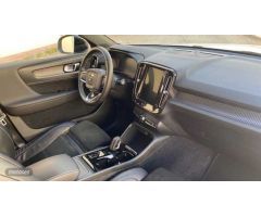 Volvo XC40 1.5 T3 R-DESIGN AUTO 5P de 2020 con 118.350 Km por 27.800 EUR. en Murcia