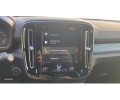 Volvo XC40 1.5 T3 R-DESIGN AUTO 5P de 2020 con 118.350 Km por 27.800 EUR. en Murcia