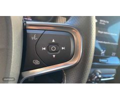 Volvo XC40 1.5 T3 R-DESIGN AUTO 5P de 2020 con 118.350 Km por 27.800 EUR. en Murcia