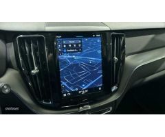 Volvo XC 60 2.0 B4 D CORE AUTO 5P de 2023 con 12.022 Km por 41.500 EUR. en Madrid