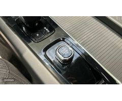 Volvo XC 60 2.0 B4 D CORE AUTO 5P de 2023 con 12.022 Km por 41.500 EUR. en Madrid