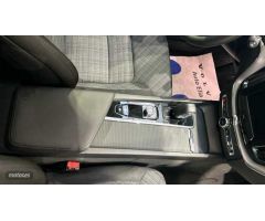 Volvo XC 60 2.0 B4 D CORE AUTO 5P de 2023 con 12.022 Km por 41.500 EUR. en Madrid