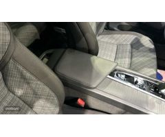 Volvo XC 60 2.0 B4 D CORE AUTO 5P de 2023 con 12.022 Km por 41.500 EUR. en Madrid