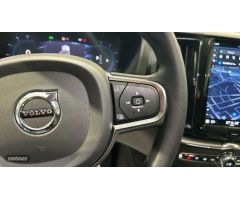 Volvo XC 60 2.0 B4 D CORE AUTO 5P de 2023 con 12.022 Km por 41.500 EUR. en Madrid