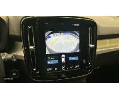 Volvo XC40 1.5 T2 CORE AUTO 5P de 2023 con 13.000 Km por 31.900 EUR. en Madrid