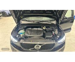 Volvo XC40 1.5 T2 CORE AUTO 5P de 2023 con 13.000 Km por 31.900 EUR. en Madrid
